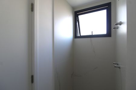 Apartamento à venda com 176m², 3 quartos e 2 vagasBanheiro da Suíte 1
