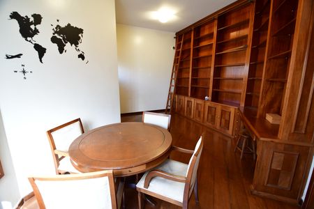 Escritório de casa para alugar com 4 quartos, 515m² em Parque Taquaral, Campinas