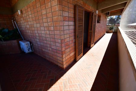 Quarto 4 - Suíte Sacada de casa para alugar com 4 quartos, 515m² em Parque Taquaral, Campinas
