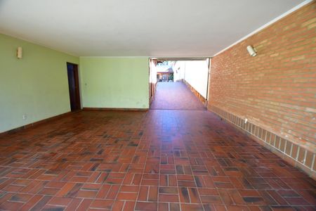 Garagem de casa para alugar com 4 quartos, 515m² em Parque Taquaral, Campinas