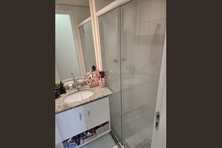 Banheiro  de apartamento para alugar com 2 quartos, 64m² em Jardim Parque Morumbi, São Paulo