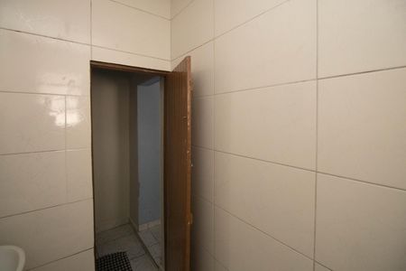 Banheiro de casa para alugar com 1 quarto, 45m² em Vila Nova Mazzei, São Paulo