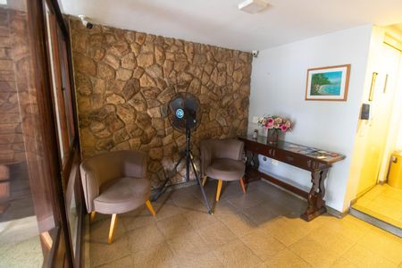 Portaria de apartamento à venda com 3 quartos, 113m² em Santa Rosa, Niterói