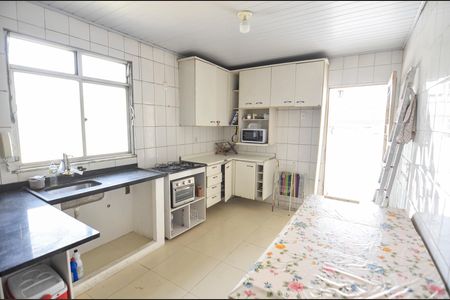 Apartamento à venda com 153m², 4 quartos e 1 vaga Apartamento à venda com 153m², 4 quartos e 1 vagaCozinha
