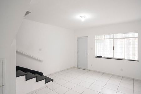 Sala de casa para alugar com 3 quartos, 129m² em Osvaldo Cruz, São Caetano do Sul