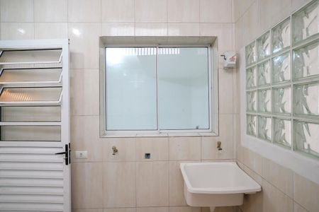 Casa para alugar com 129m², 3 quartos e 1 vagaÁrea de serviço