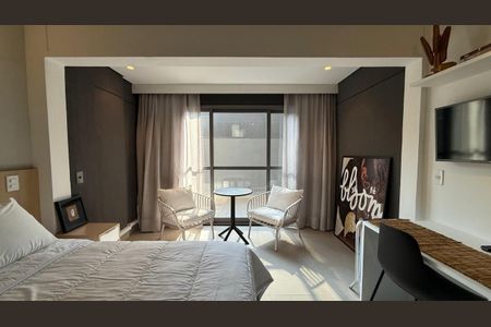 Studio à venda com 33m², 1 quarto e 1 vaga Studio à venda com 33m², 1 quarto e 1 vagaSala / Quarto