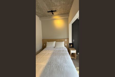 Studio à venda com 33m², 1 quarto e 1 vaga Studio à venda com 33m², 1 quarto e 1 vagaSala / Quarto