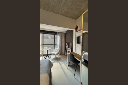Studio à venda com 33m², 1 quarto e 1 vaga Studio à venda com 33m², 1 quarto e 1 vagaSala / Quarto