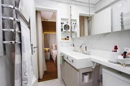 Apartamento à venda com 130m², 4 quartos e 4 vagasBanheiro da Suíte