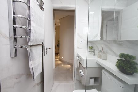 Apartamento à venda com 130m², 4 quartos e 4 vagasBanheiro 3