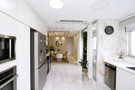 Apartamento à venda com 130m², 4 quartos e 4 vagasCozinha