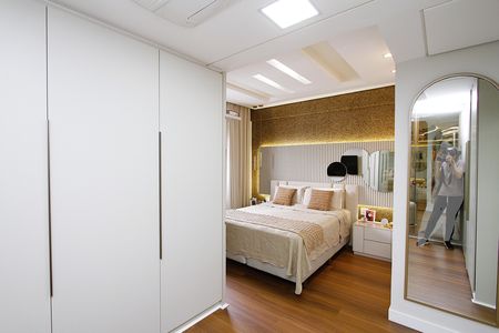 Apartamento à venda com 130m², 4 quartos e 4 vagasQuarto 2 - Suíte