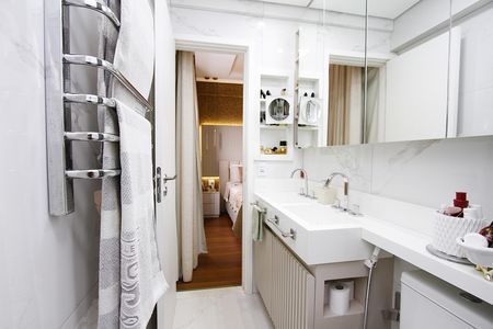 Apartamento à venda com 130m², 4 quartos e 4 vagasBanheiro da Suíte