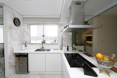 Apartamento à venda com 130m², 4 quartos e 4 vagasCozinha