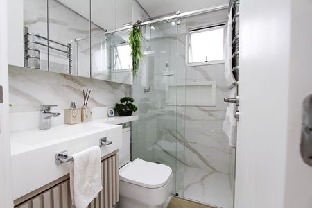 Apartamento à venda com 130m², 4 quartos e 4 vagasBanheiro 3