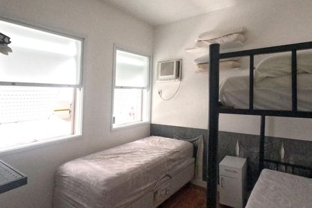 Quarto 2 de apartamento para alugar com 2 quartos, 80m² em Embaré, Santos