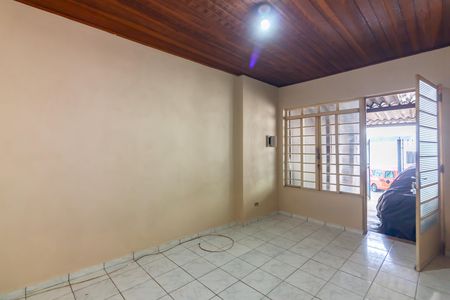 Sala  de casa para alugar com 2 quartos, 180m² em Bela Vista, Osasco