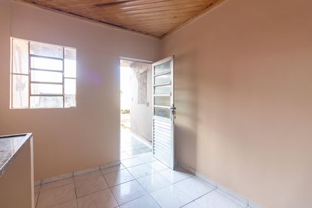 Casa para alugar com 180m², 2 quartos e 2 vagasCozinha 