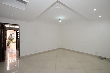 Casa para alugar com 125m², 2 quartos e 2 vagasSala