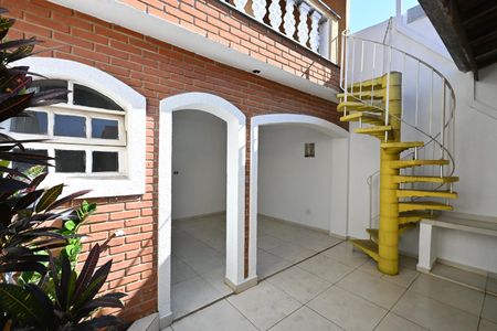 Quintal de casa para alugar com 2 quartos, 125m² em Cidade Intercap, Taboão da Serra