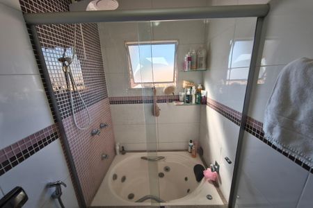 Casa para alugar com 160m², 3 quartos e 2 vagasBanheiro Suíte