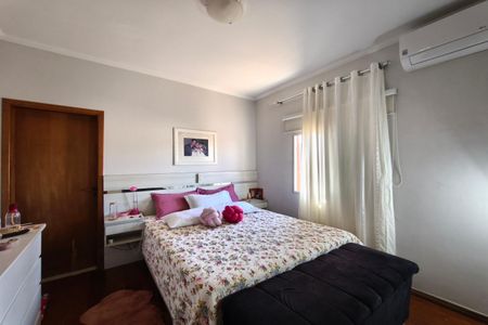 Casa para alugar com 160m², 3 quartos e 2 vagasQuarto Suíte