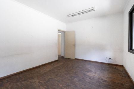 Casa à venda com 4 quartos, 337m² em Sumaré, São Paulo