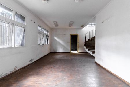 Casa à venda com 4 quartos, 337m² em Sumaré, São Paulo