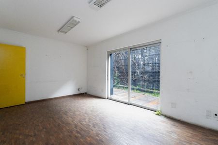 Casa à venda com 4 quartos, 337m² em Sumaré, São Paulo