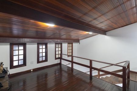 Casa para alugar com 297m², 5 quartos e 2 vagasSala