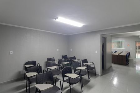 Casa para alugar com 297m², 5 quartos e 2 vagasSala