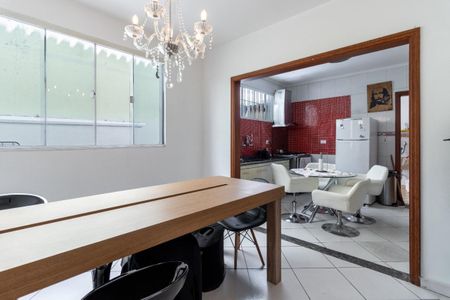 Casa à venda com 3 quartos, 130m² em Vila Romana, São Paulo