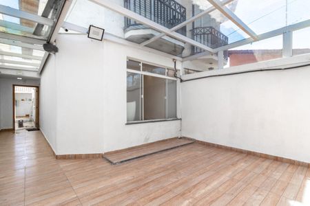 Casa à venda com 3 quartos, 130m² em Vila Romana, São Paulo