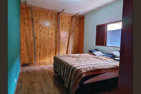 Casa à venda com 80m², 1 quarto e 2 vagas