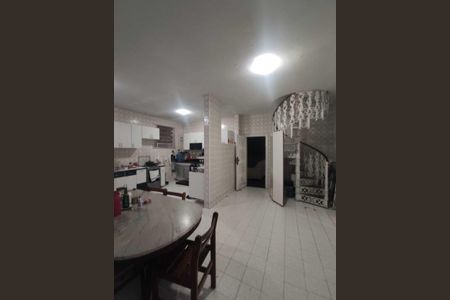 Cozinha de casa para alugar com 7 quartos, 276m² em Madureira, Rio de Janeiro