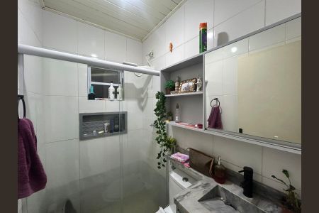 Casa de condomínio à venda com 50m², 2 quartos e 2 vagasBanheiro