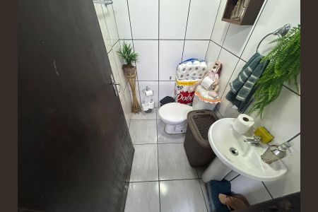 Casa de condomínio à venda com 50m², 2 quartos e 2 vagasLavabo