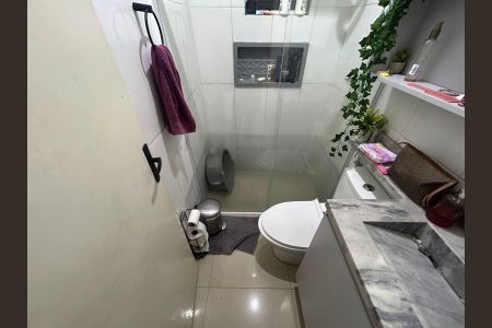 Casa de condomínio à venda com 50m², 2 quartos e 2 vagasBanheiro