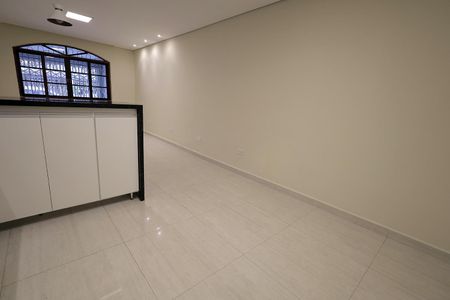Casa para alugar com 130m², 2 quartos e 2 vagasCozinha