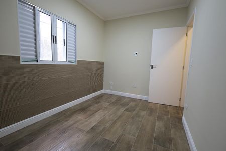 Casa para alugar com 130m², 2 quartos e 2 vagasQuarto 1