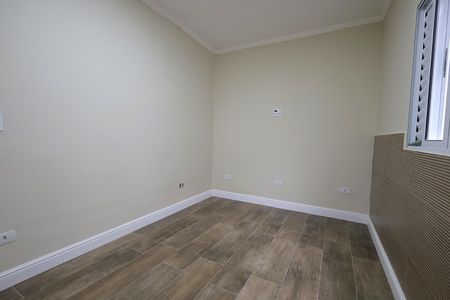 Casa para alugar com 130m², 2 quartos e 2 vagasQuarto 1