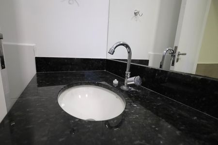 Casa para alugar com 130m², 2 quartos e 2 vagasBanheiro Suíte