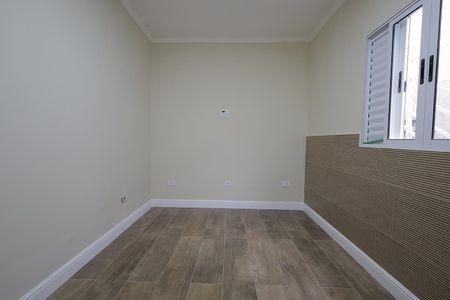 Casa para alugar com 130m², 2 quartos e 2 vagasQuarto 1