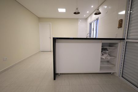 Casa para alugar com 130m², 2 quartos e 2 vagasCozinha