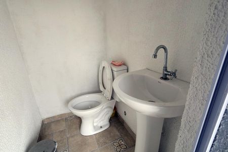 Casa para alugar com 130m², 2 quartos e 2 vagasBanheiro 3