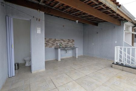 Casa para alugar com 130m², 2 quartos e 2 vagasCobertura
