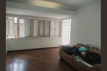 Casa à venda com 3 quartos, 212m² em Vila Mariza Mazzei, São Paulo