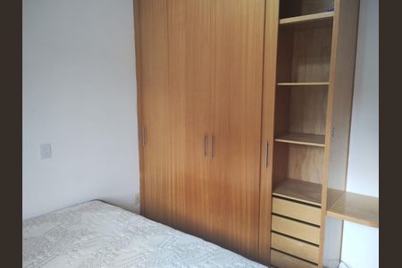 Casa à venda com 3 quartos, 212m² em Vila Mariza Mazzei, São Paulo