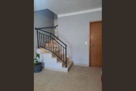 Casa à venda com 167m², 3 quartos e 3 vagas